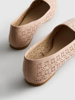 Bailarinas con diseño troquelado