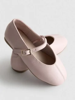 Bailarinas de cuero de The Edit