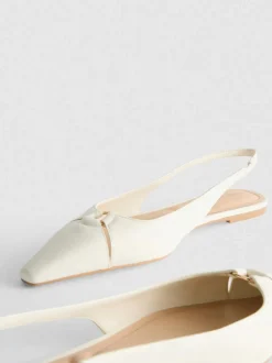 Bailarinas destalonadas con puntera puntiaguda