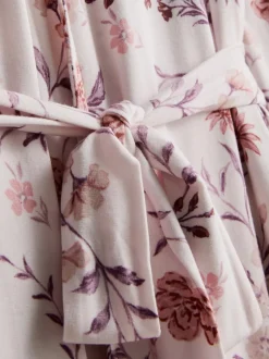 Bata floral con alto porcentaje de modal