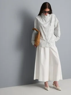 Blusa de cuello alto a cuadros con mucho algodón