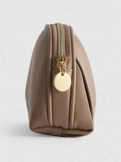 Bolsa de maquillaje con detalle de inicial
