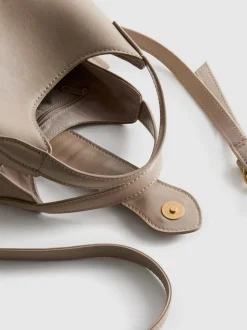 Bolso de hombro con asas superiores