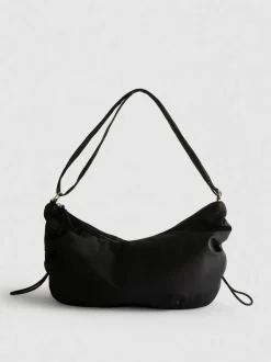 Bolso de hombro fruncido