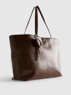 Bolso tote con colgante de corazón