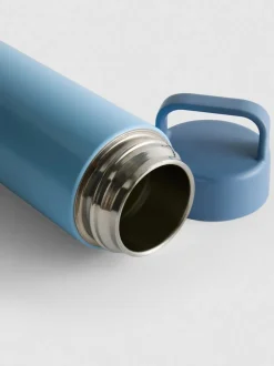 Botella de agua con tapa con asa