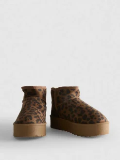 Botines ajustados de leopardo con plataforma