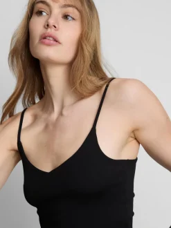 Bralette de algodón con cuello de pico
