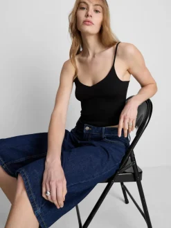 Bralette de algodón con cuello de pico