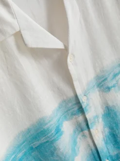 Camisa con estampado de paisaje y cuello con solapas