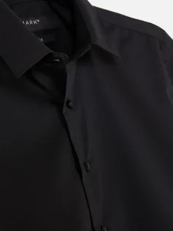 Camisa de manga corta y corte entallado
