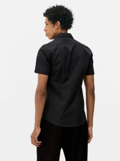 Camisa de manga corta y corte entallado
