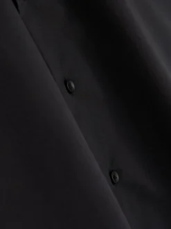 Camisa de manga corta y corte entallado