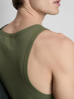 Camisa sin mangas de canalé