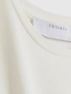 Camiseta ajustada con mangas casquillo