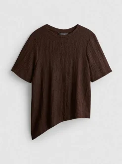 Camiseta asimétrica con textura