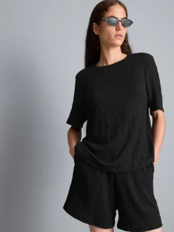 Camiseta asimétrica con textura