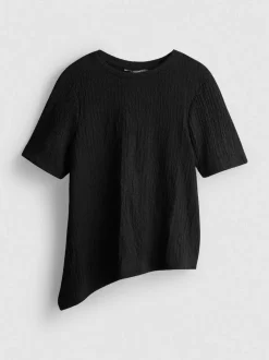 Camiseta asimétrica con textura