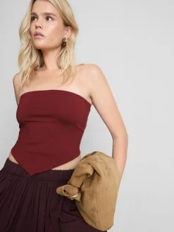 Camiseta bandeau con bajo tipo pañuelo