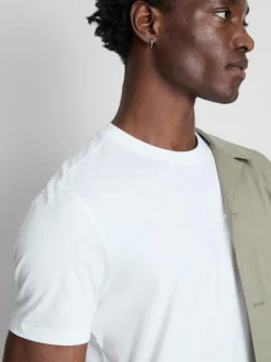 Camiseta blanca de corte recto