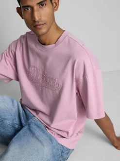 Camiseta con bordado de Ibiza