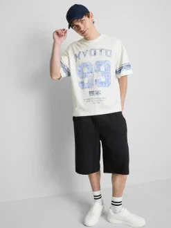 Camiseta con estampado gráfico de Kioto