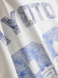 Camiseta con estampado gráfico de Kioto