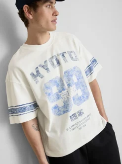 Camiseta con estampado gráfico de Kioto