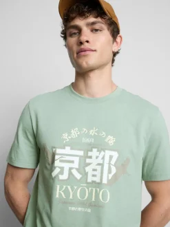 Camiseta con estampado gráfico de Kioto