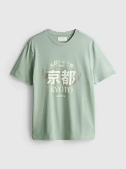 Camiseta con estampado gráfico de Kioto