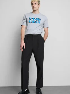 Camiseta con estampado gráfico «Unlimited»