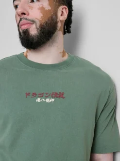 Camiseta con estampado gráfico de dragón