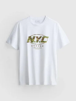 Camiseta con estampado «NYC» de camuflaje