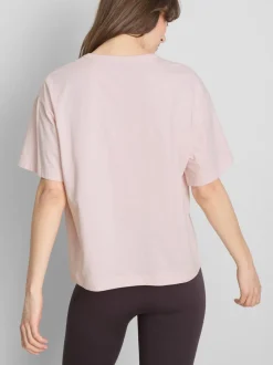Camiseta de algodón cuadrada de cuello redondo
