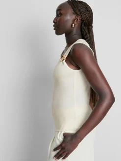 Camiseta de punto con detalle de broche
