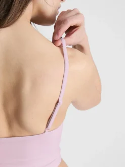 Camiseta de tirantes corta sin costuras