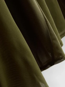 Camiseta de tirantes de malla con escote corazón