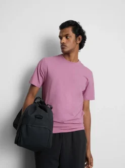 Camiseta elástica de corte entallado