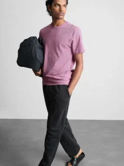 Camiseta elástica de corte entallado