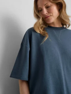 Camiseta holgada con alto porcentaje de algodón