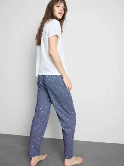 Camiseta y pantalón de pijama a cuadros vichy