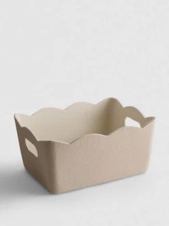Cesta festoneada