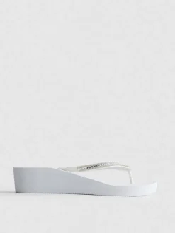 Chanclas de cuña con strass