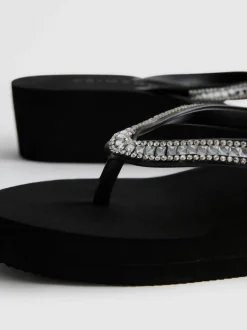 Chanclas de cuña con strass