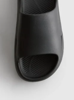 Chanclas de suela gruesa