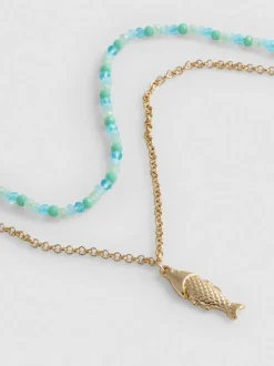 Collar a capas con colgante de pez