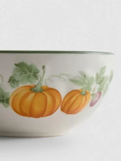 Cuenco para cereales con calabazas