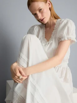 Falda midi de algodón con bordados