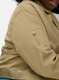 Gabardina Adaptive para personas en silla de ruedas