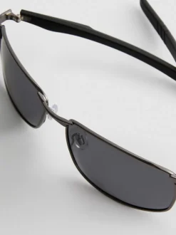 Gafas de sol de espejo con montura rectangular